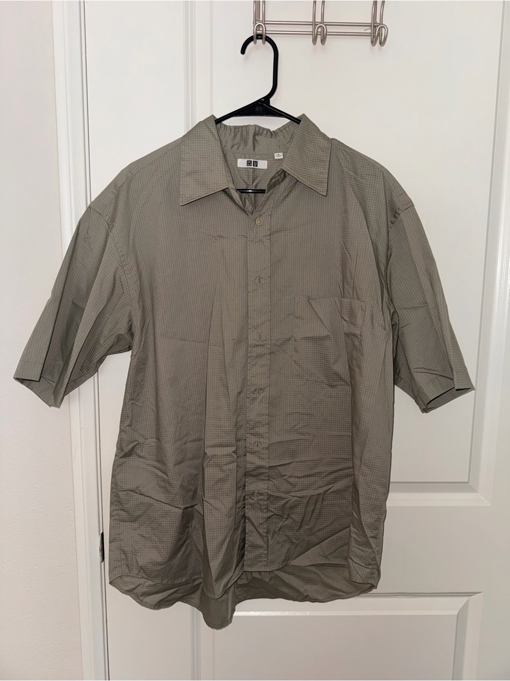 Uniqlo Men's Short Sleeve Button-Down Shirt - Olive